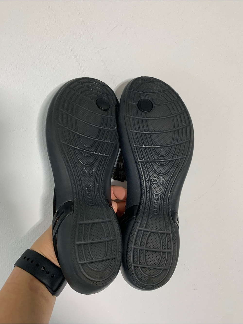 CROCS ISABELLA T-Strap Women’s Size 8 Slip On Jelly Thong Sandals in Black - Picture 4 of 5